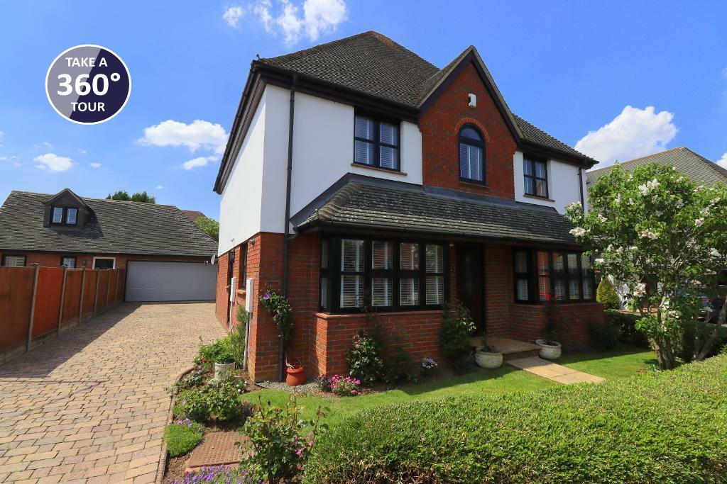 3 bedroom detached house for sale in Apple Tree Close, Silsoe