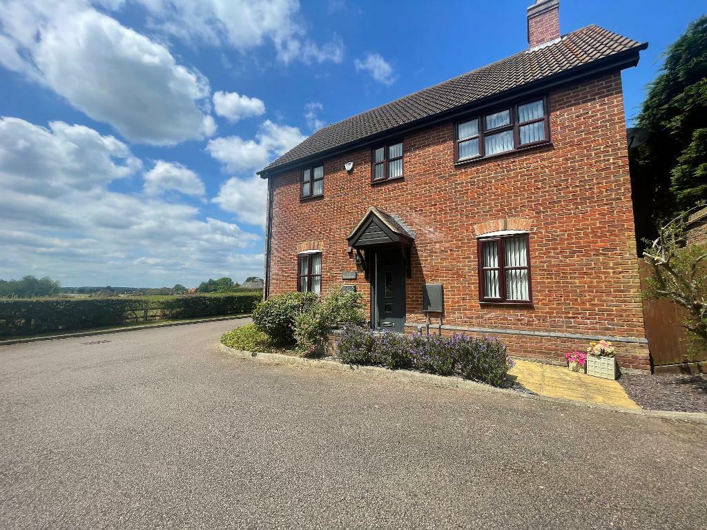 3 bedroom detached house for sale in The Brambles, Wardhedges, Flitton, Bedfordshire, MK45 5BQ, MK45