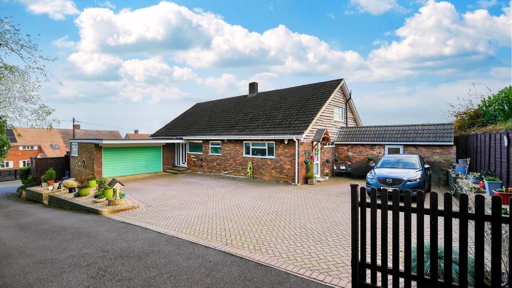 Main image of property: Sharpenhoe Road, Streatley, LU3 3PS