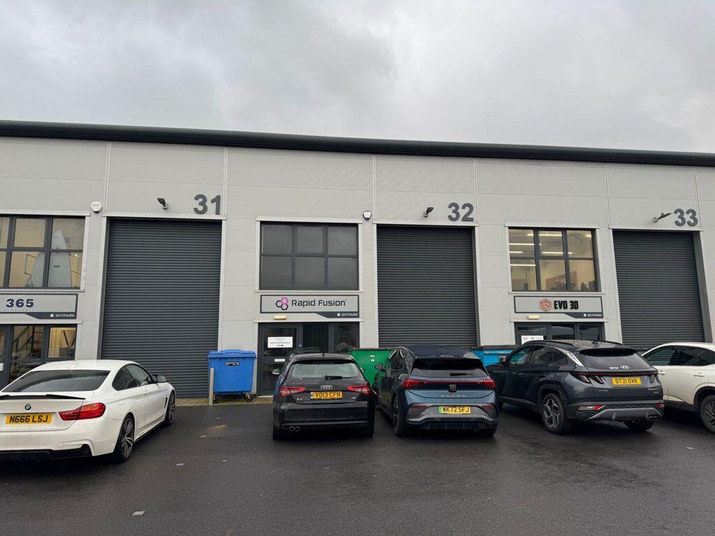 Main image of property: Unit 32 Skypark, De Havilland Road, Clyst Honiton, Exeter, Devon, EX5 2GE