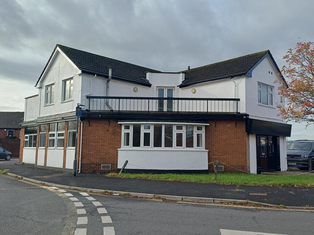 Main image of property: 15 Magdalen Street, Exeter, Devon, EX2 4HZ