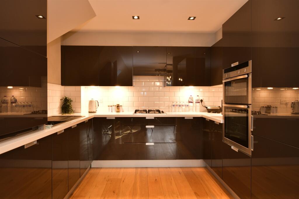 Additional property image - The Galleries, Warley, Brentwood, Essex