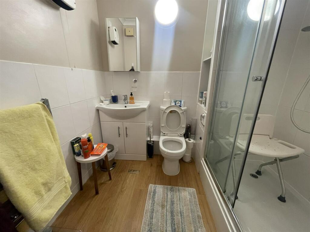 1 bedroom retirement property for sale in Sylvan Way, Bognor Regis