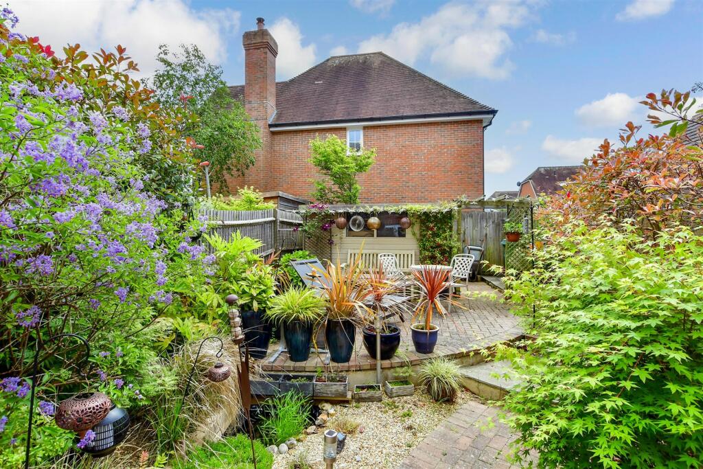 Main image of property: Shaw Gardens, Bognor Regis, West Sussex