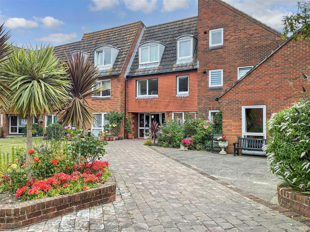 1 bedroom flat for sale in Sylvan Way, Bognor Regis, West Sussex, PO21