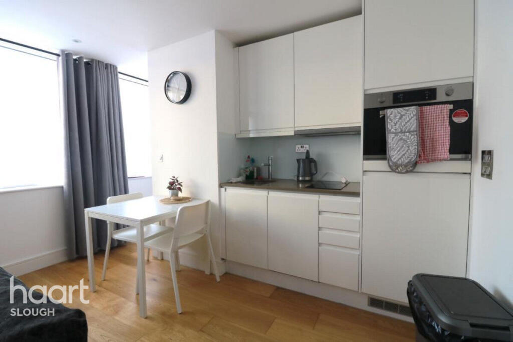 Main image of property: High Street, Slough