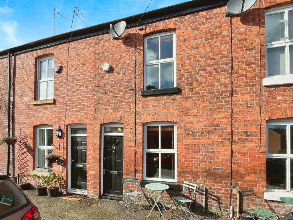 2 bedroom terraced house for sale in Orchard Grove, West Didsbury