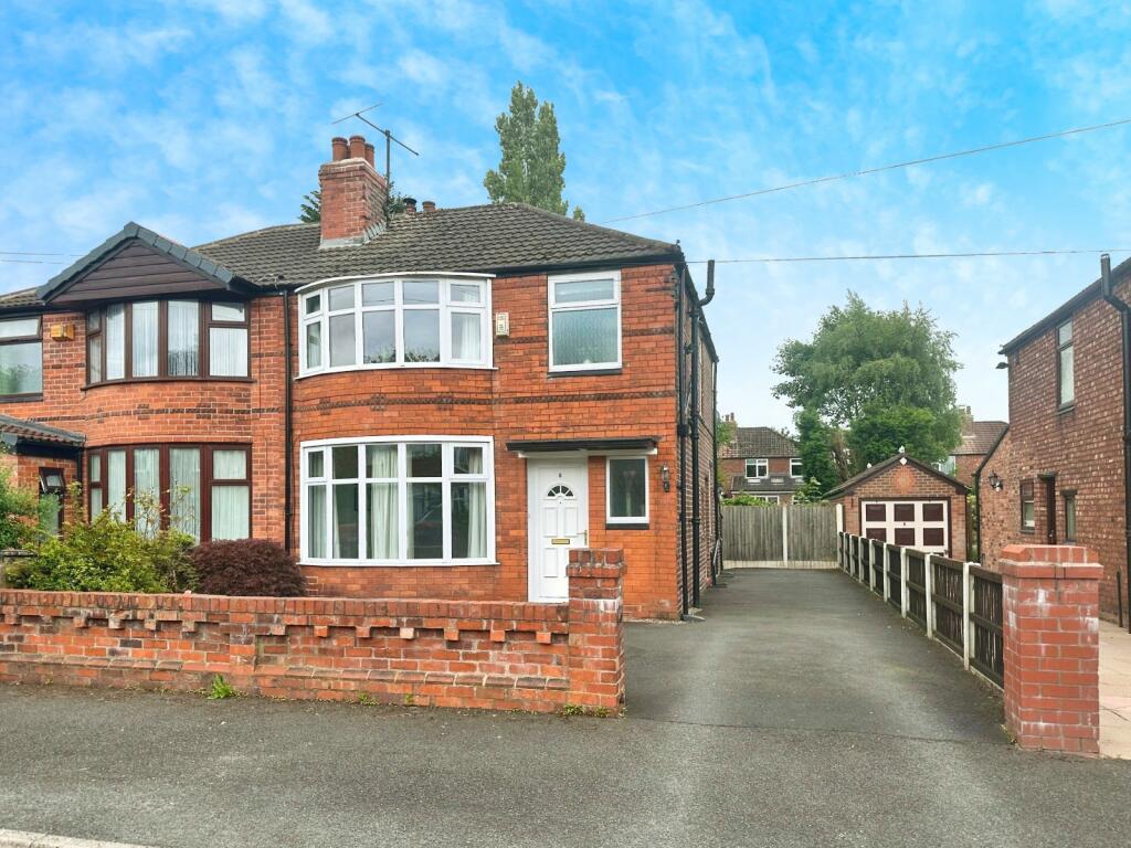 3 bedroom semidetached house for sale in Hartswood Road, Withington