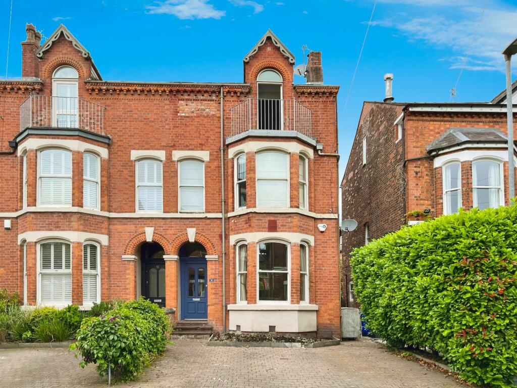 5 bedroom semi-detached house for sale in Claremont Grove, Didsbury, Manchester, M20