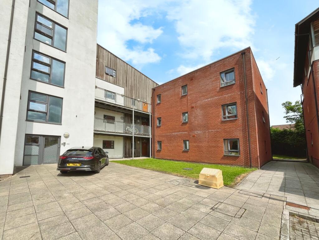 Main image of property: Montmano Drive, West Didsbury, Greater Manchester, M20