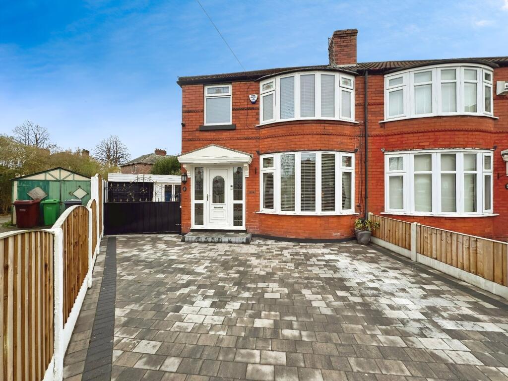 Main image of property: Mornington Crescent, Fallowfield, Manchester, M14