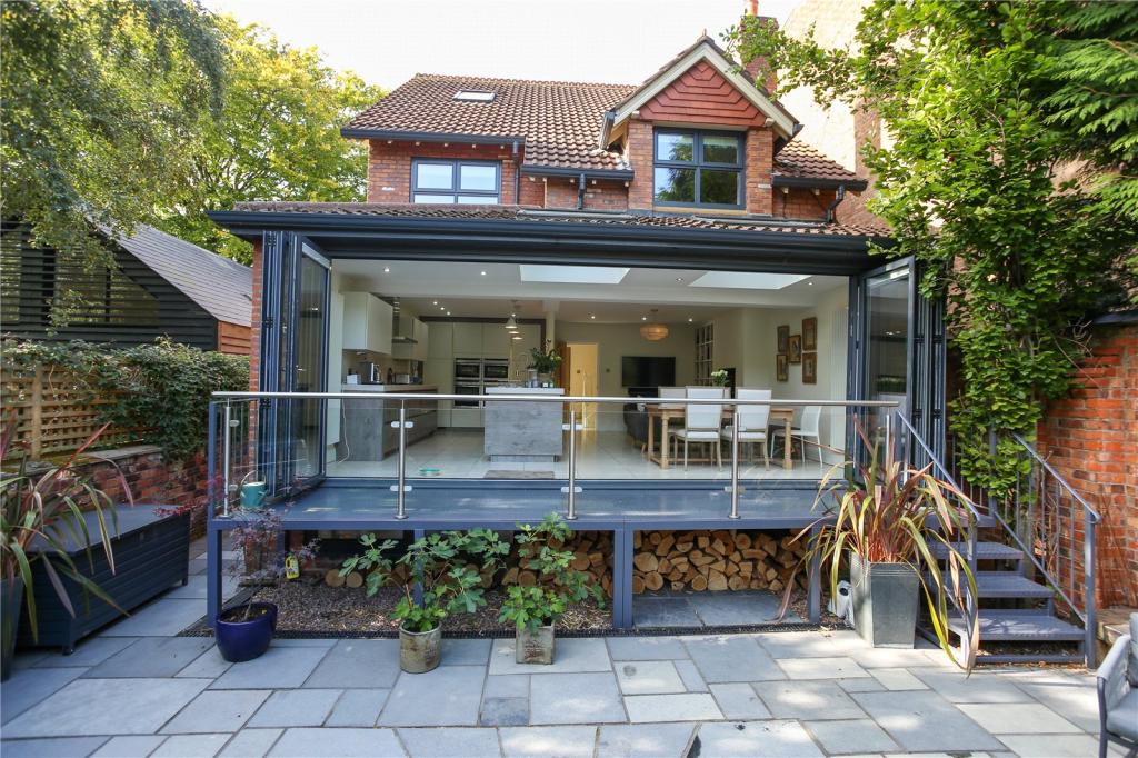 4 bedroom detached house for sale in Parkfield Road South, Didsbury