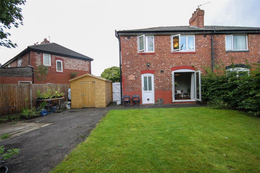 3 bedroom semidetached house for sale in Brynden Avenue, Withington