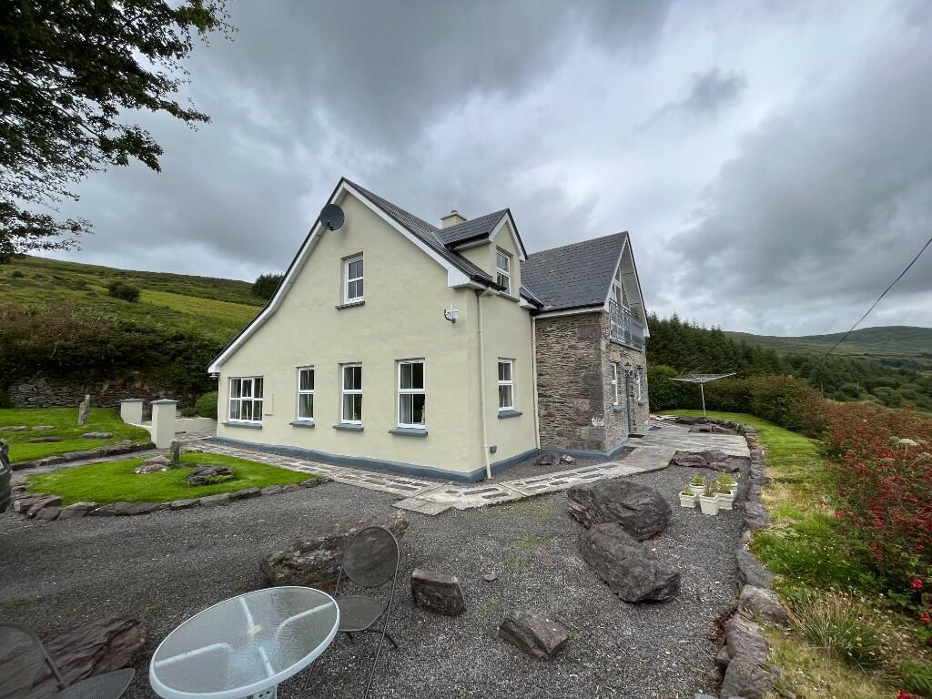 4 bedroom detached house for sale in Waterville, Kerry, Ireland