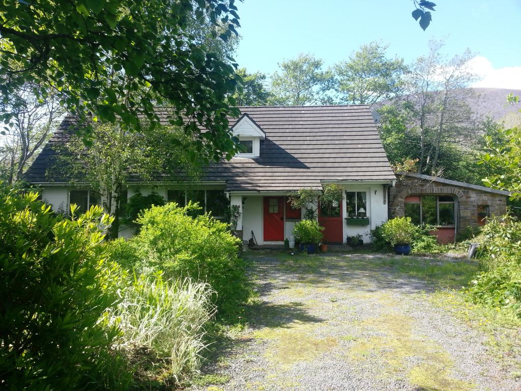 2 bedroom detached house for sale in Kerry, Cahirciveen, Ireland