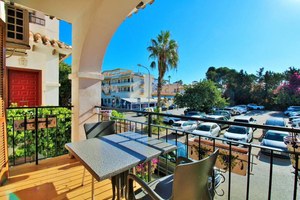Main image of property: Valencia, Alicante, Villamartin