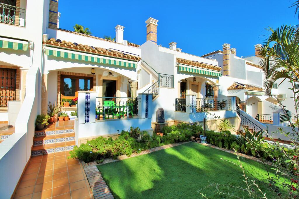 Main image of property: Valencia, Alicante, Villamartin
