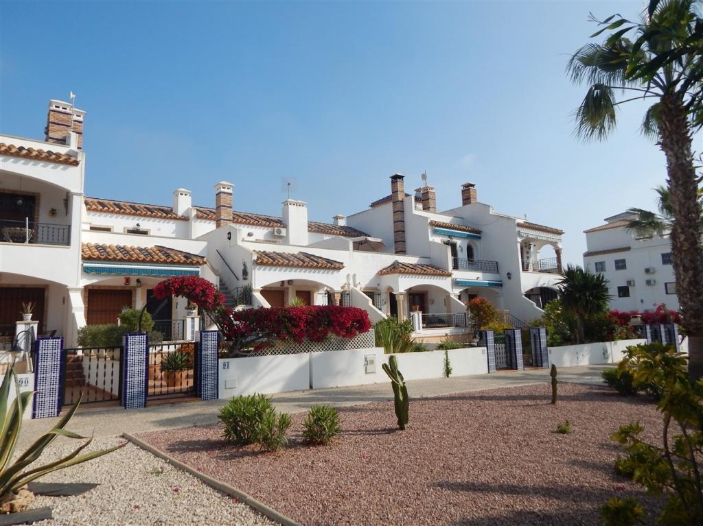 3 bedroom town house for sale in Villamartin, Spain