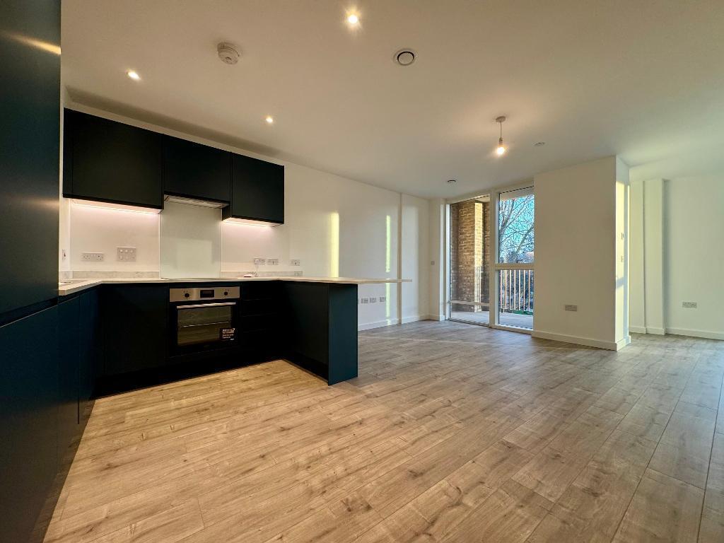 Main image of property: 4 Munton Road, Elephant & Castle, London, SE17 1PR