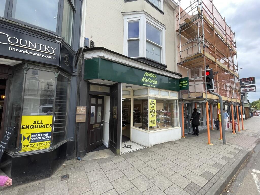 Main image of property: 39 High Street, Tenterden, Kent, TN30 6BJ