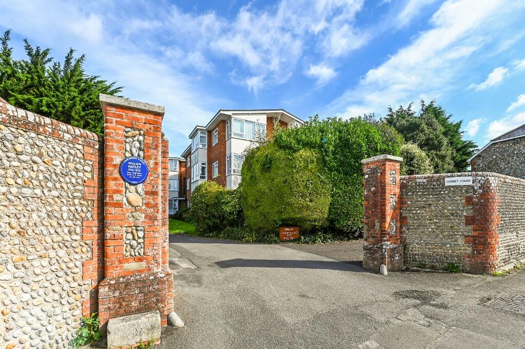 1 bedroom apartment for sale in Limmer Lane, Felpham, Bognor Regis