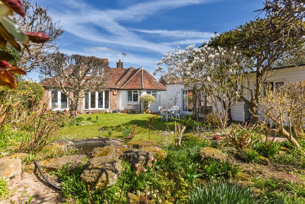 Main image of property: Elmer Road, Middleton-on-Sea, Bognor Regis, West Sussex, PO22