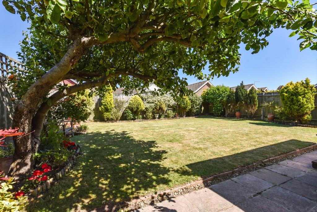 3 bedroom bungalow for sale in Lodge Close, MiddletononSea,Bognor