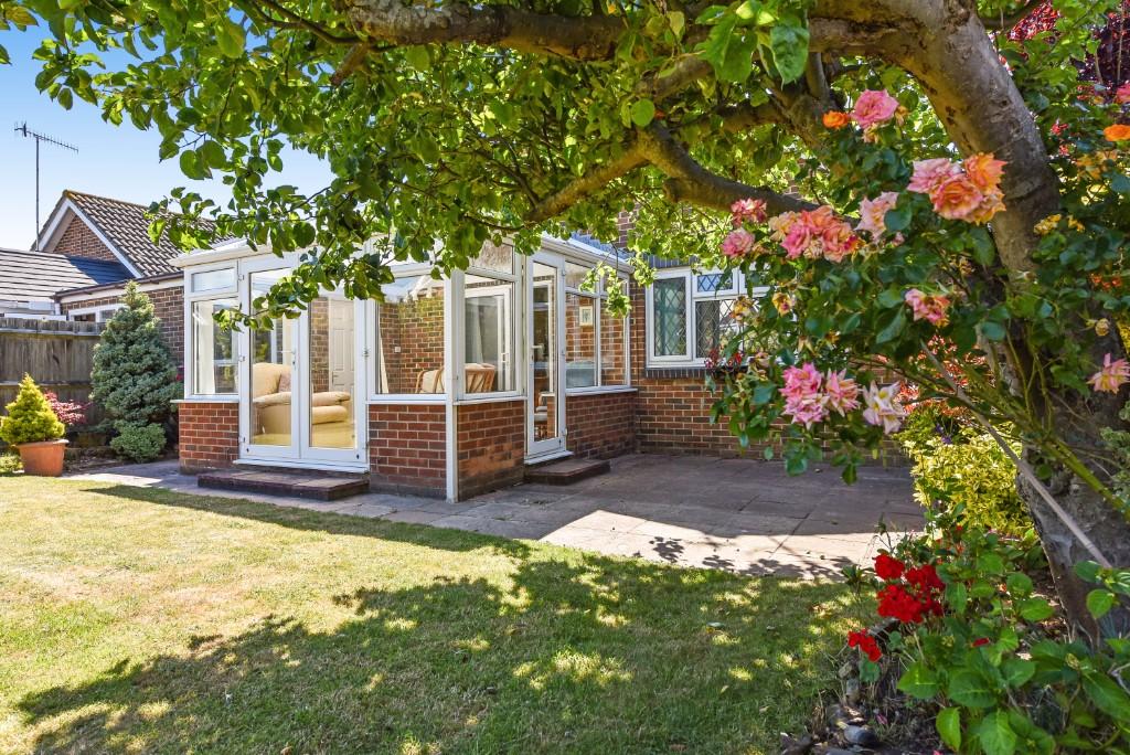 3 bedroom bungalow for sale in Lodge Close, MiddletononSea,Bognor
