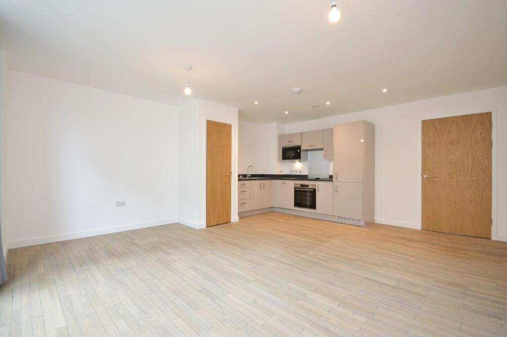 Main image of property: Flat 44 Braid House, Redcliff Street, Bristol, BS1