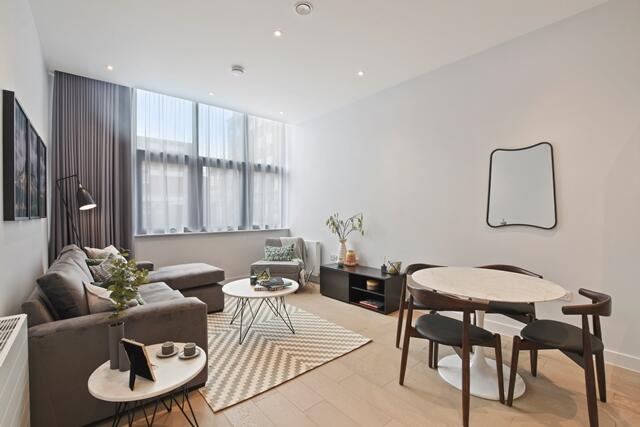 Main image of property: Commercial Road, London, E14