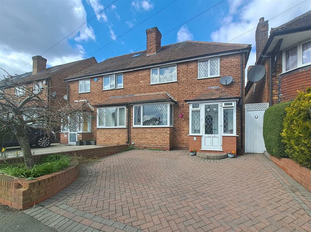 3 bedroom semidetached house for sale in Ollerton Road, Yardley