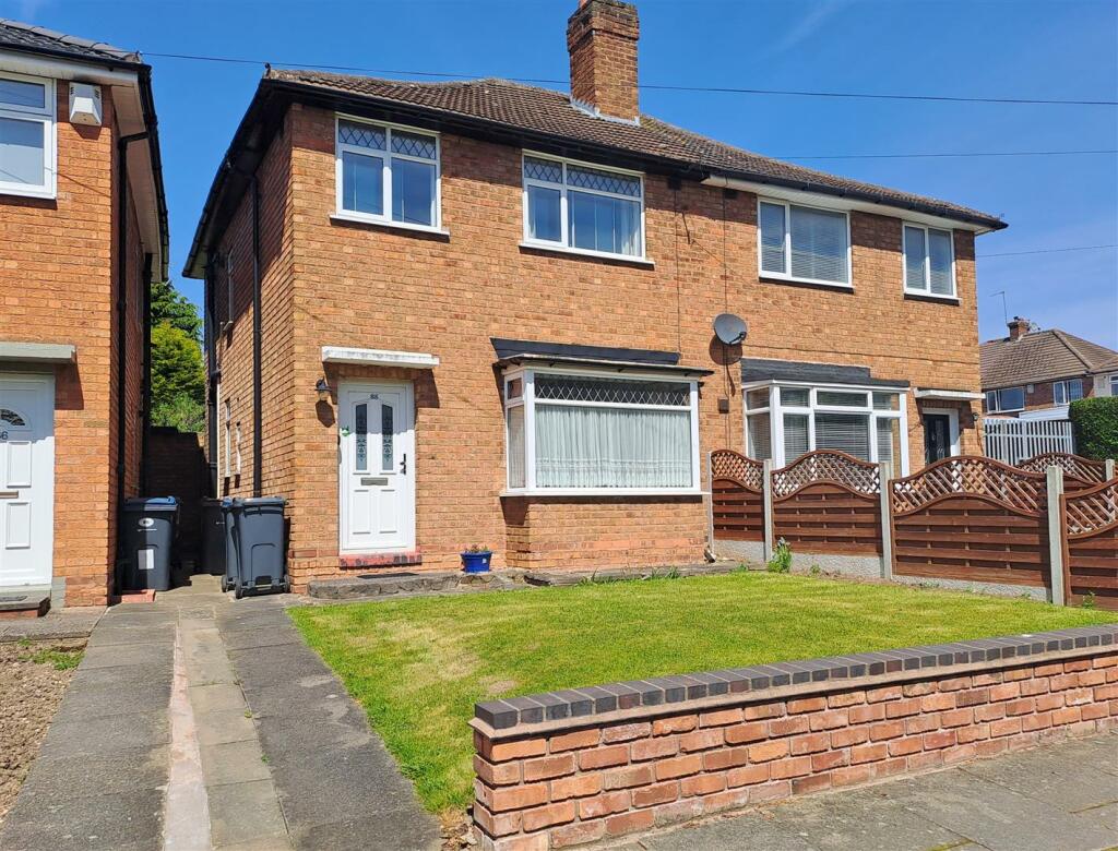 3 bedroom semidetached house for sale in Tallington Road, Sheldon, Birmingham, B33