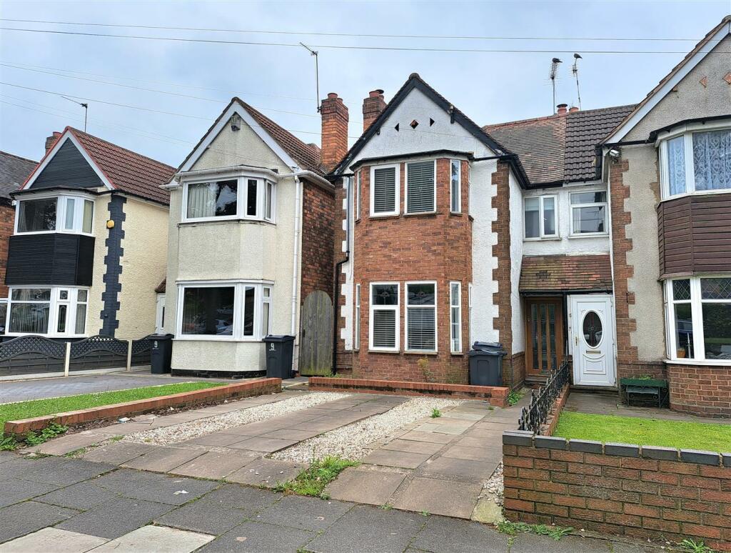3 bedroom semidetached house for sale in Goldthorne Avenue, Sheldon