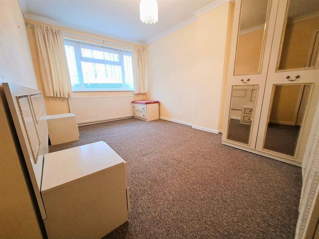 Additional property image - Westacre Gardens, Stetchford, Birmingham