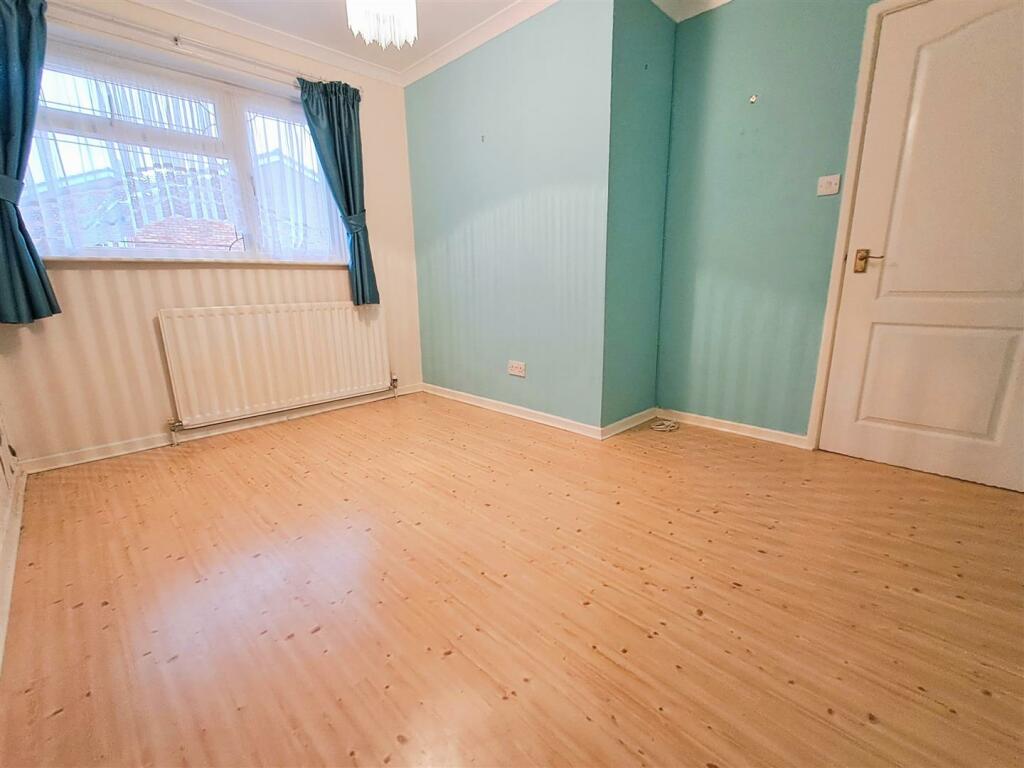 Additional property image - Westacre Gardens, Stetchford, Birmingham