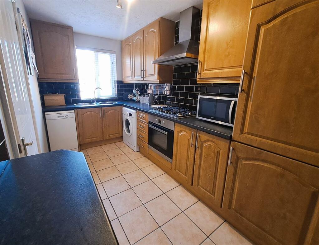 Additional property image - Kingfisher Close, Sheldon, Birmingham