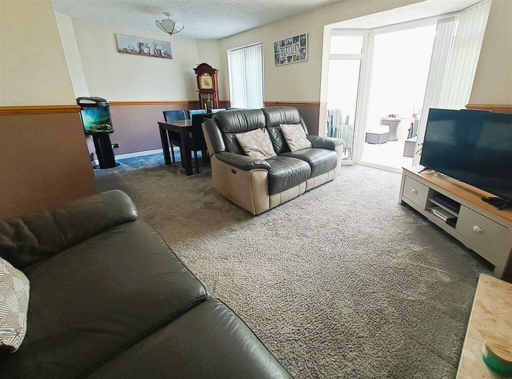 Additional property image - Kingfisher Close, Sheldon, Birmingham