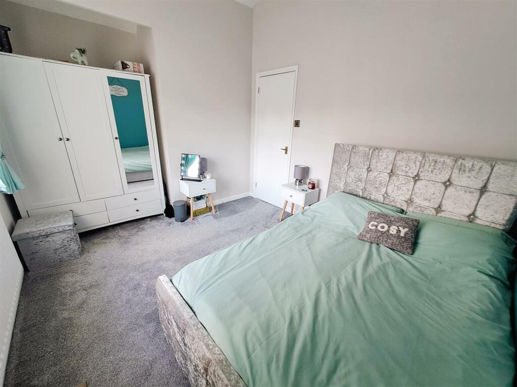 Additional property image - Kingfisher Close, Sheldon, Birmingham