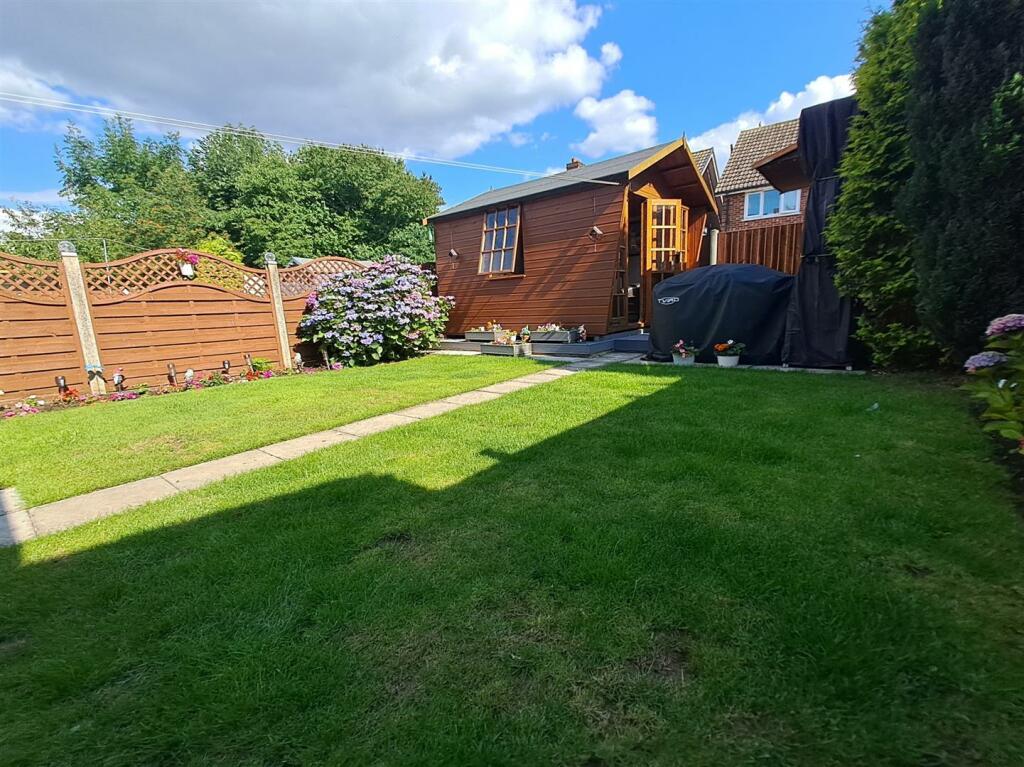 Additional property image - Kingfisher Close, Sheldon, Birmingham