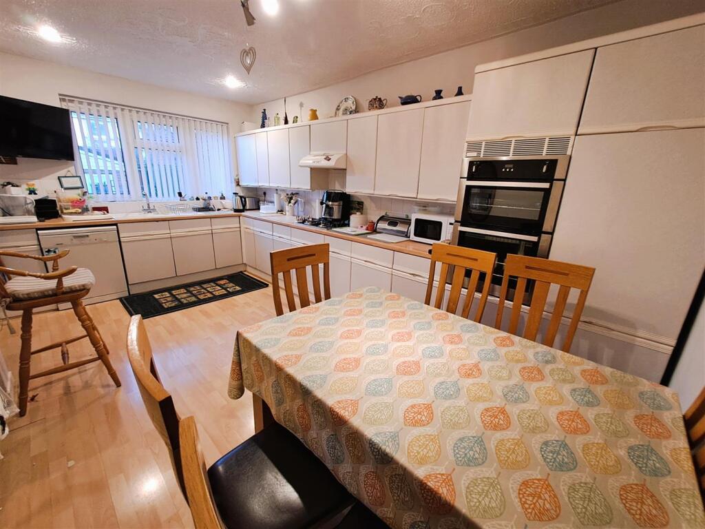 Additional property image - Whitecroft Road, Sheldon, Birmingham