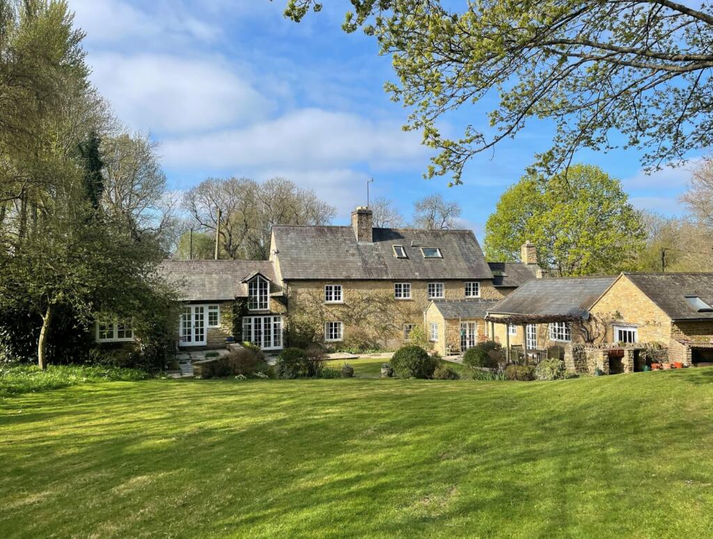 Main image of property: Taston, Chipping Norton, Oxfordshire