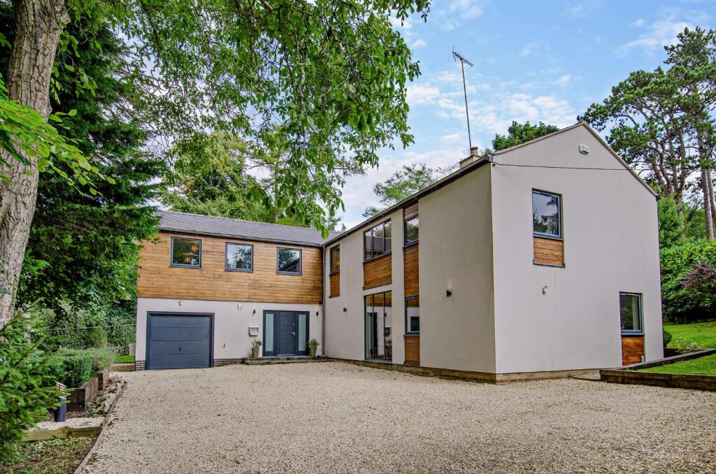 Main image of property: The Slade, Charlbury, Chipping Norton, Oxfordshire