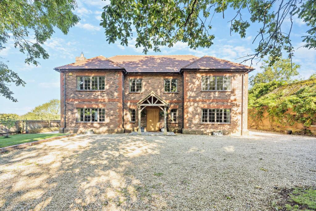 Main image of property: Albury, Thame, Oxfordshire