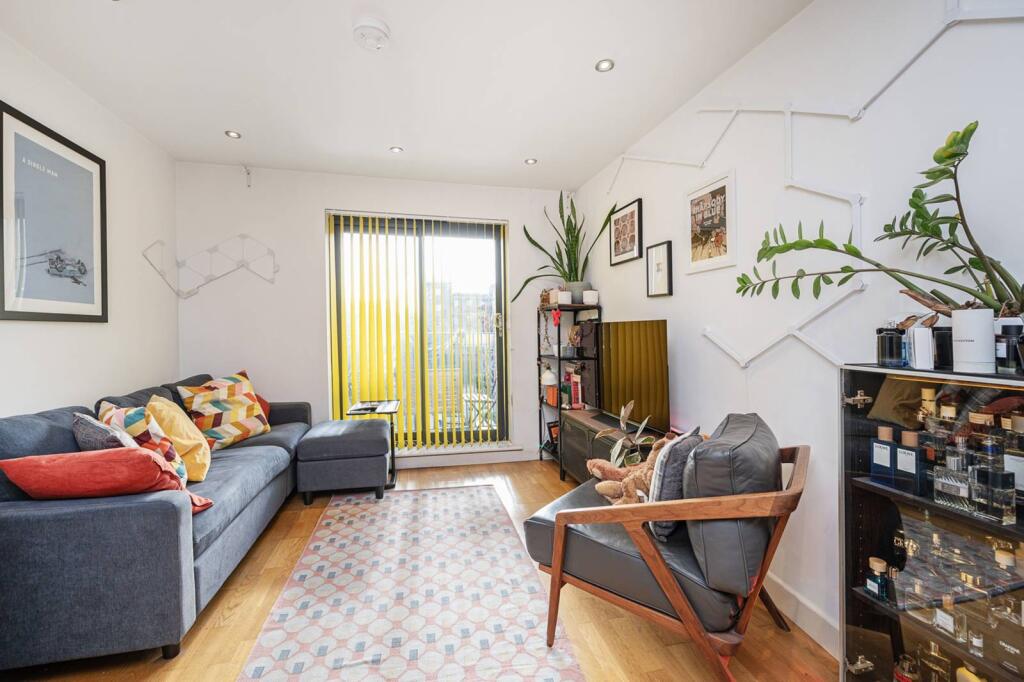 Main image of property: Hackney Central, Hackney, London, E9