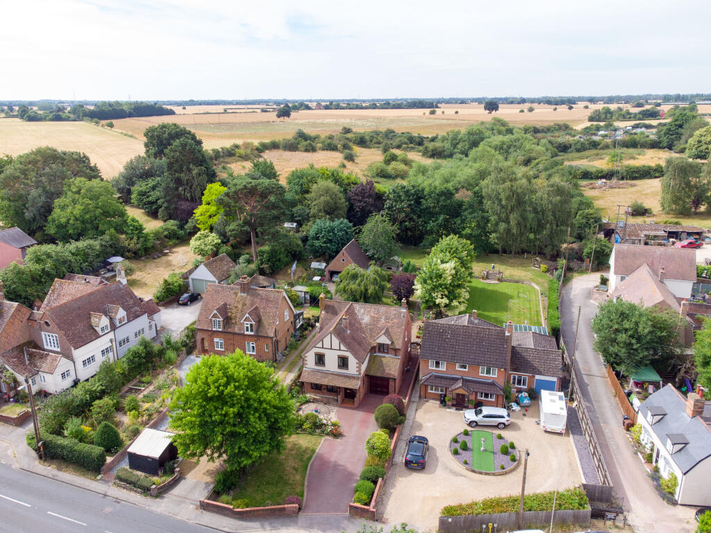 6 bedroom detached house for sale in Wignall Street, Lawford