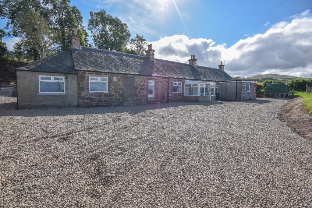 Main image of property: East Nevay Farm, Eassie, Newtyle, Angus, DD8