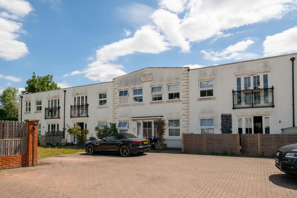 Main image of property: Albert Road North, Reigate, RH2