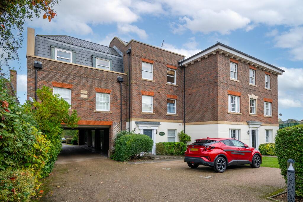 Main image of property: Station Road North, Merstham, RH1