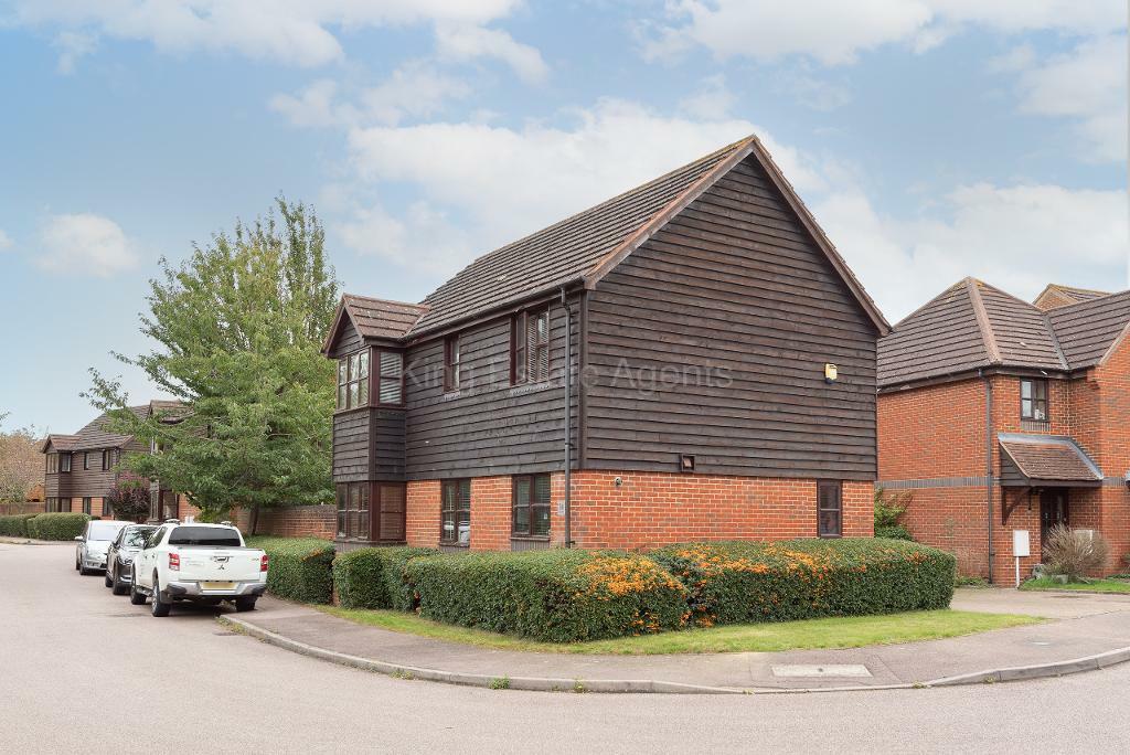 3 bedroom detached house for sale in Deacon Place, Middleton, Milton