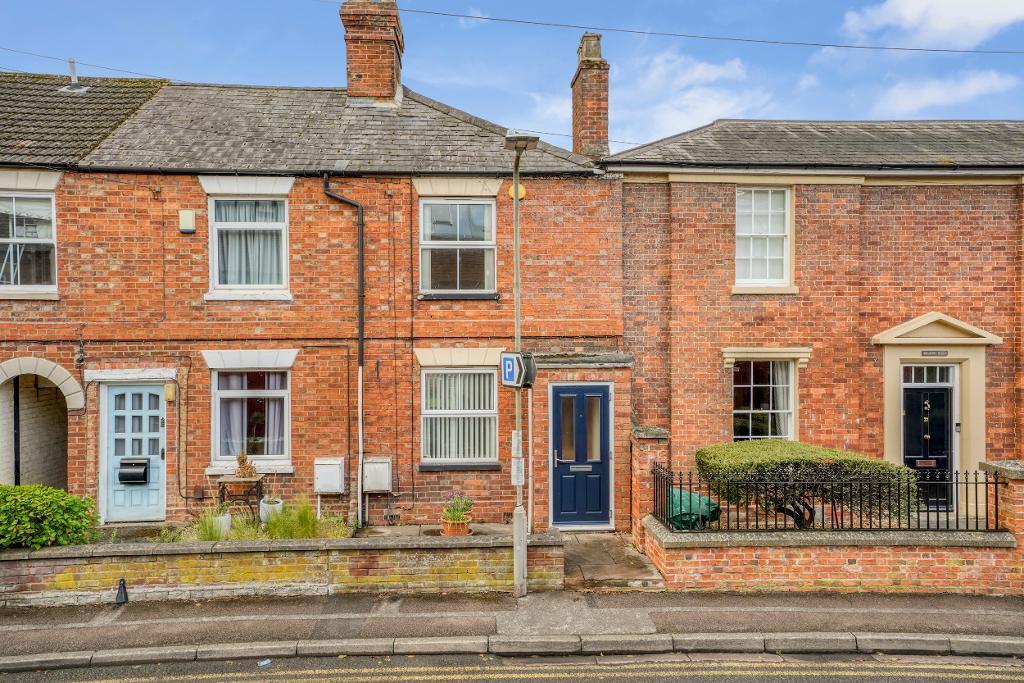 Main image of property: Silver Street, Stony Stratford, Milton Keynes, Buckinghamshire, MK11 1JR